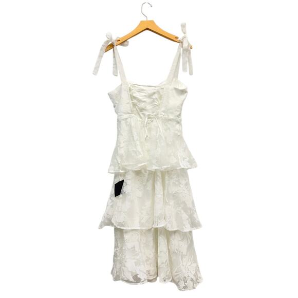 Lulus Drayson White Floral Burnout Tie-Strap Tiered Midi Dress size Medium NWT - Picture 5 of 6
